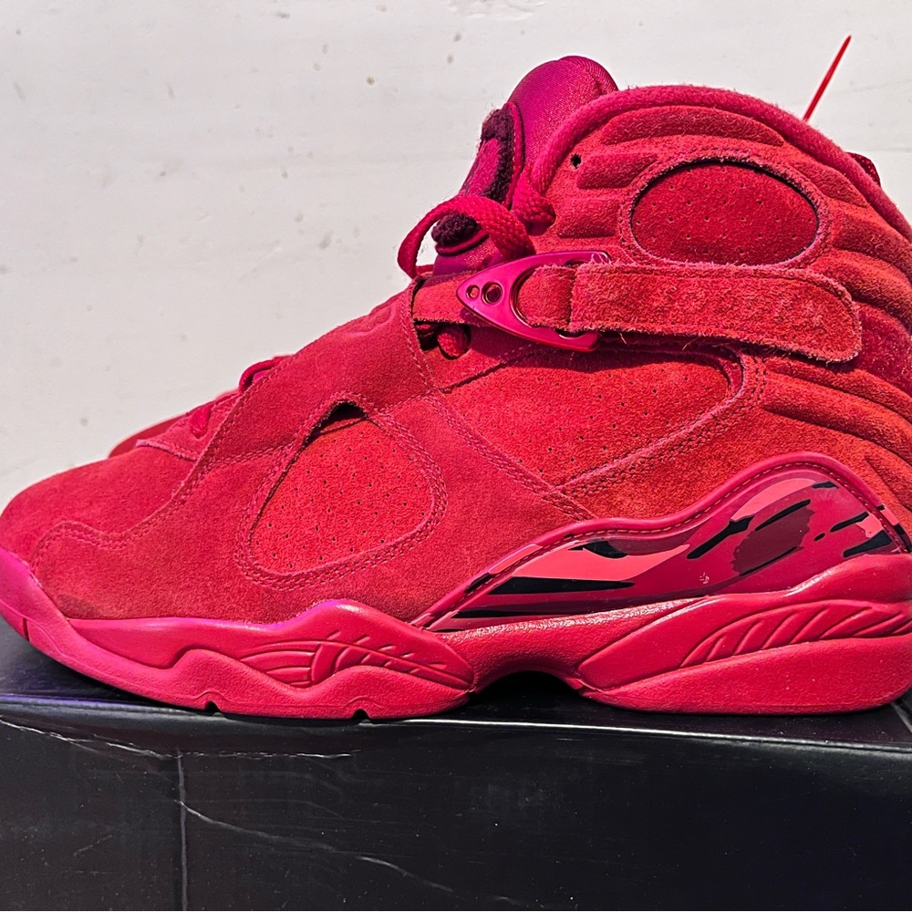 Women’s Nike Air Jordan VIII 8 Valentine’s Day Size 9 Used NDS